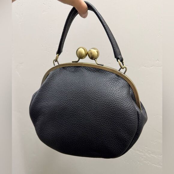 Hand-Tooled & Deer Texture Cowhide Handmade Kisslock Round Bag, Multi Use Style - Picture 9 of 16